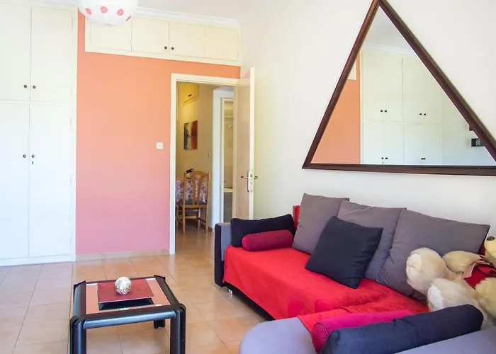 Mema's Tranquil In Patras